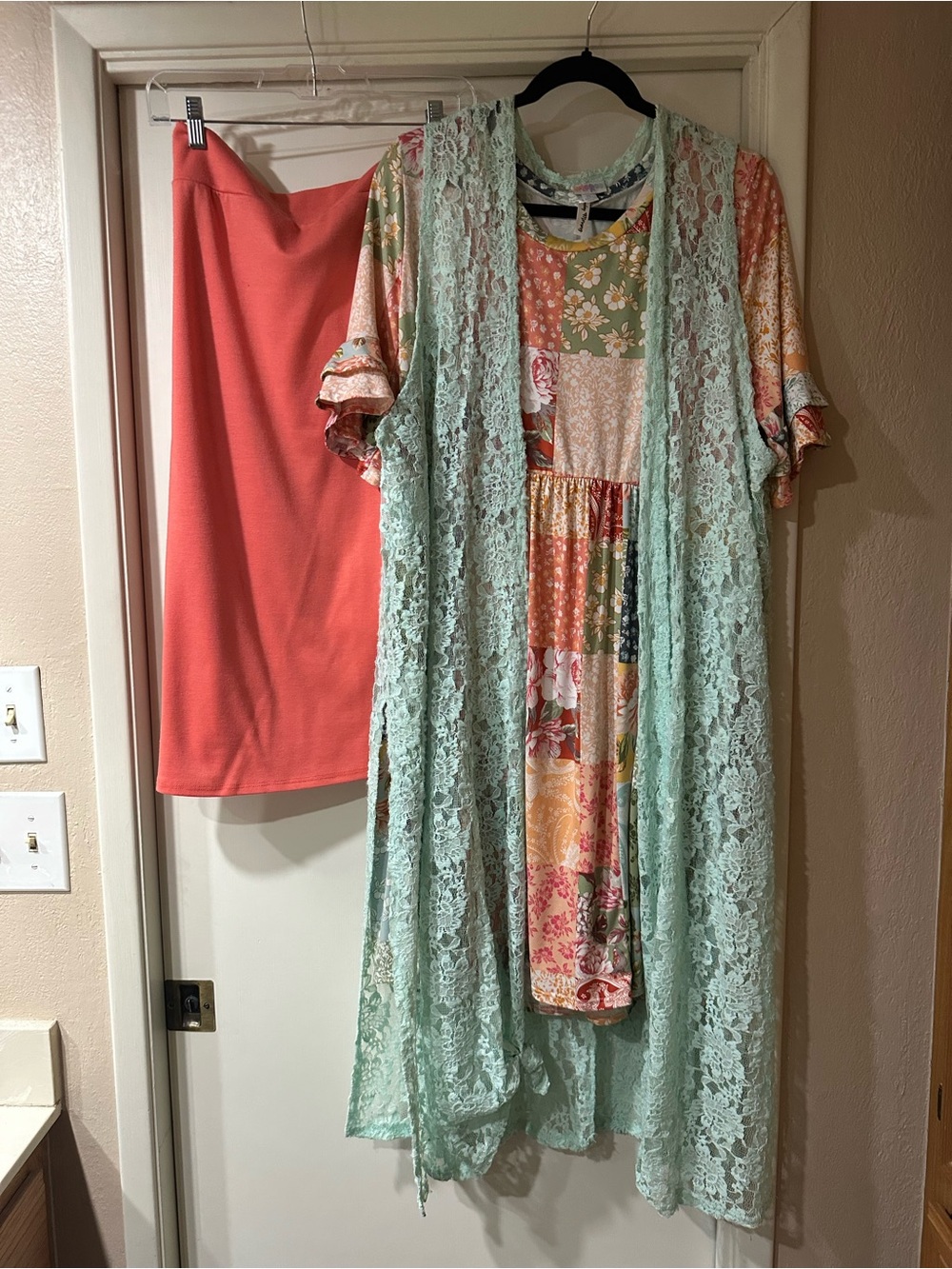 Coral& Mint Patchwork tunic, Mint Lace LuLaRoe Kimono, coral skirt